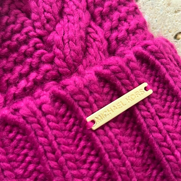 Michael Kors Cable Knit Faux Fur Pom Pom Hat in Pretty Pink 🩷❄️🩷 - Picture 3 of 7